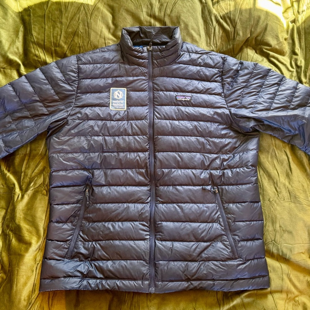 Patagonia Men's Dark Blue Down Sweater Puffer Jacket